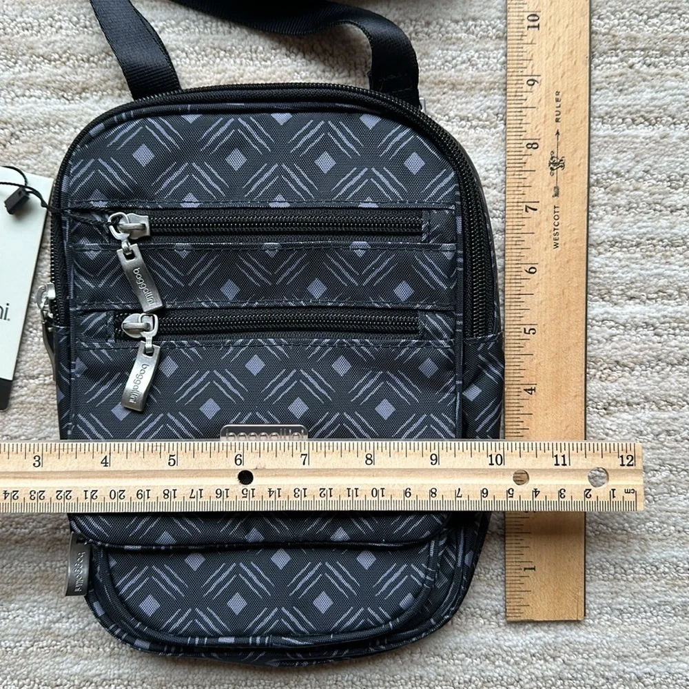 NWT Baggallini Journey Crossbody Bag Travel Purse Black Diamond RFID